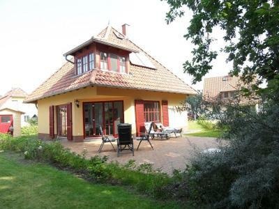 Zum-luetten-leuchtturm Glowe